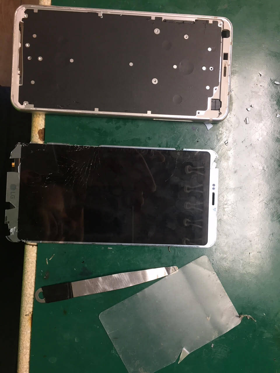 Lg g6 wymiana szybki wyświetlacza